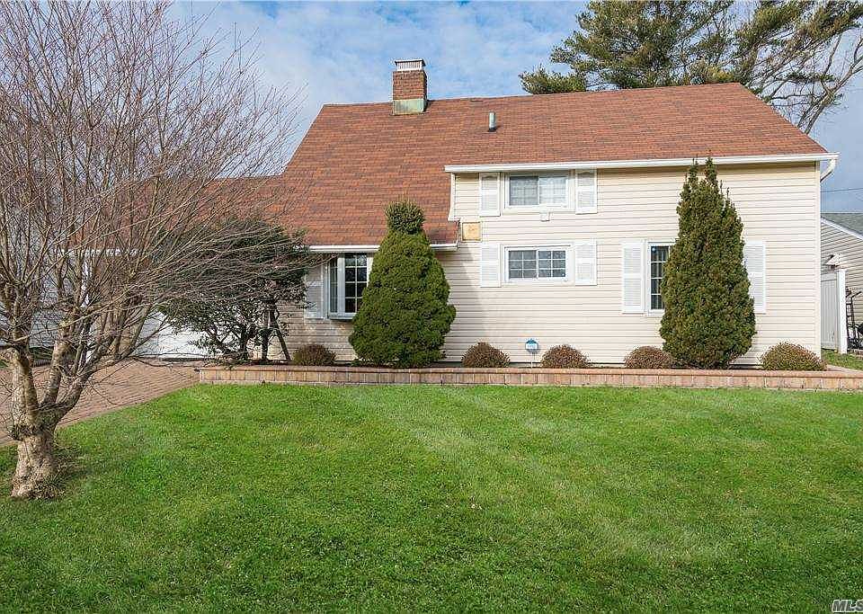 1st image of 235 Cypress Ln W