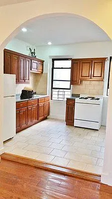 Rented by Azure Realty NY LLC | media 14