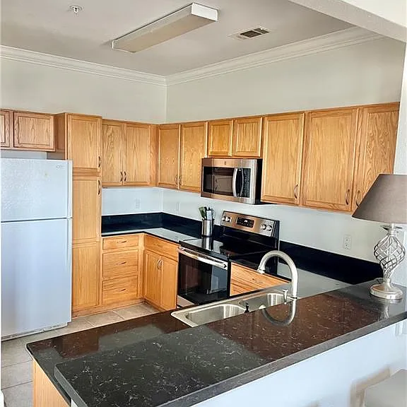 801 Luther St W #805 — Photo 6