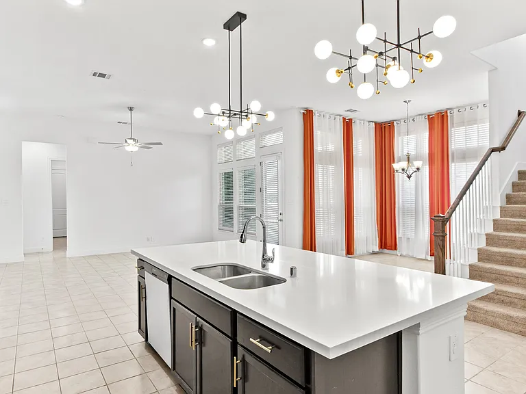 1413 Buckeye Trl — Photo 13