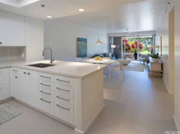 1 Keahole Pl APT 3110, Honolulu, HI 96825