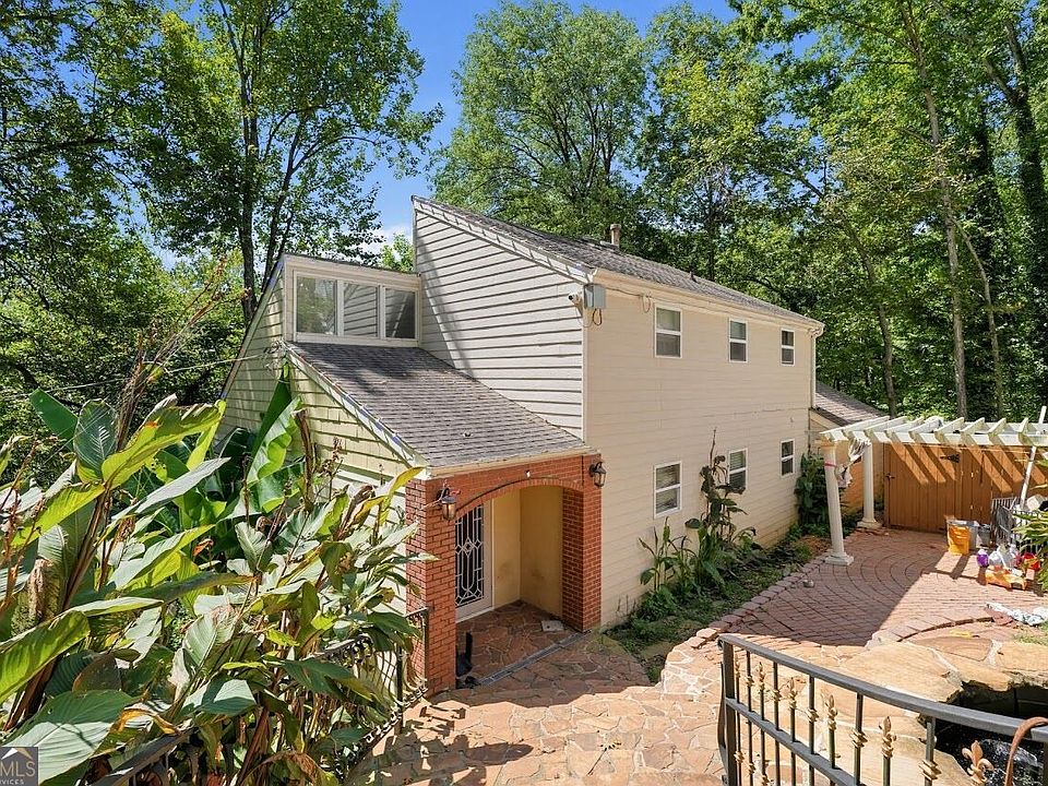 1st image of 355 Nottingham Dr