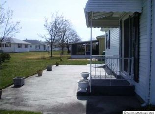 38 Saint Kitts Dr, Toms River, NJ