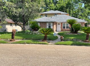 5921 Sumrall Dr, Baton Rouge, LA 70811