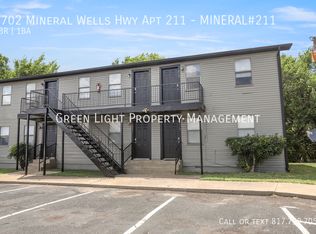 1702 Mineral Wells Hwy APT 211, Weatherford, TX 76088