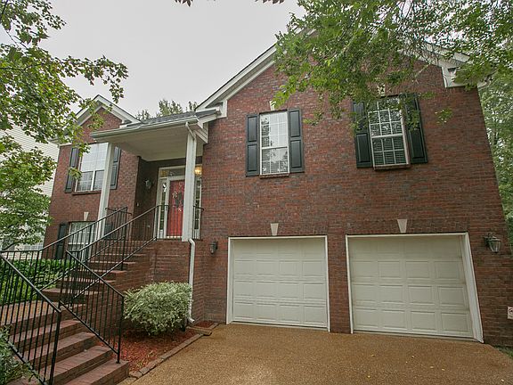 2nd image of 1418 Clairmonte Cir