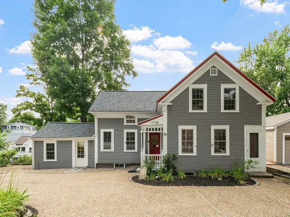 36 Pleasant St, Ayer, MA 01432