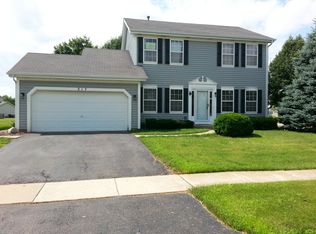 317 Barnaby Dr, Oswego, IL 60543