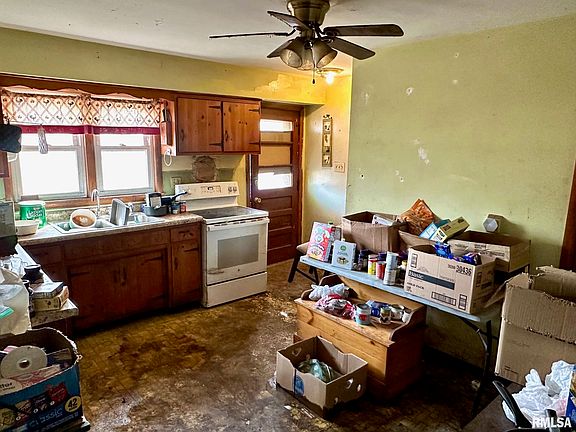 5th image of 629 E Chambers St