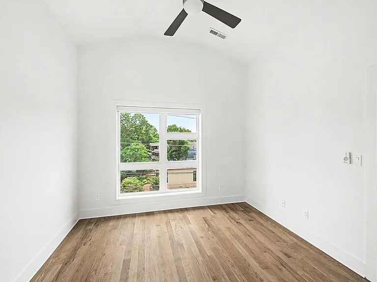 532 Southgate Ave — Photo 40