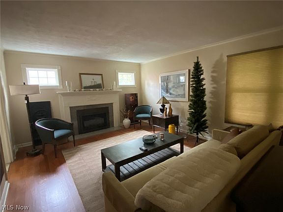 2nd image of 123 Alburn Dr