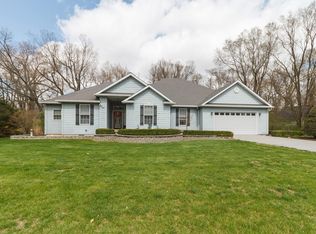 16 Birchwood Ln, Saint Anne, IL 60964