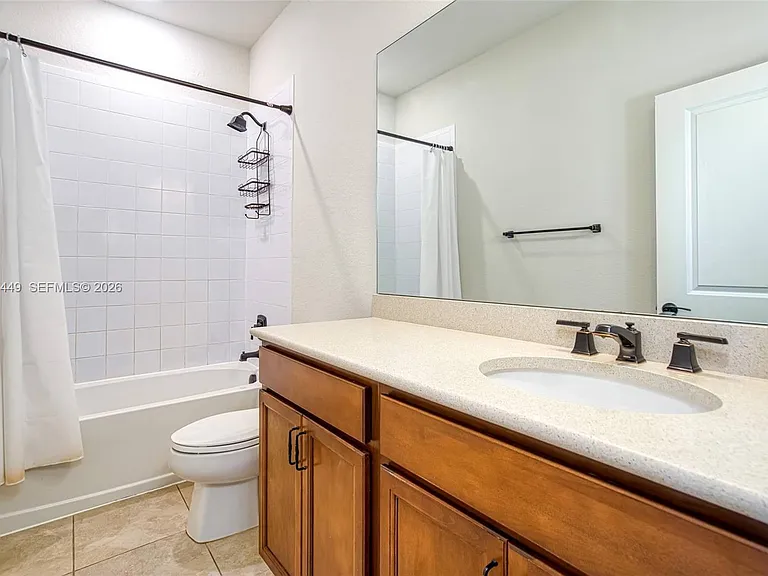 5060 Eucalyptus Dr #2 — Photo 17