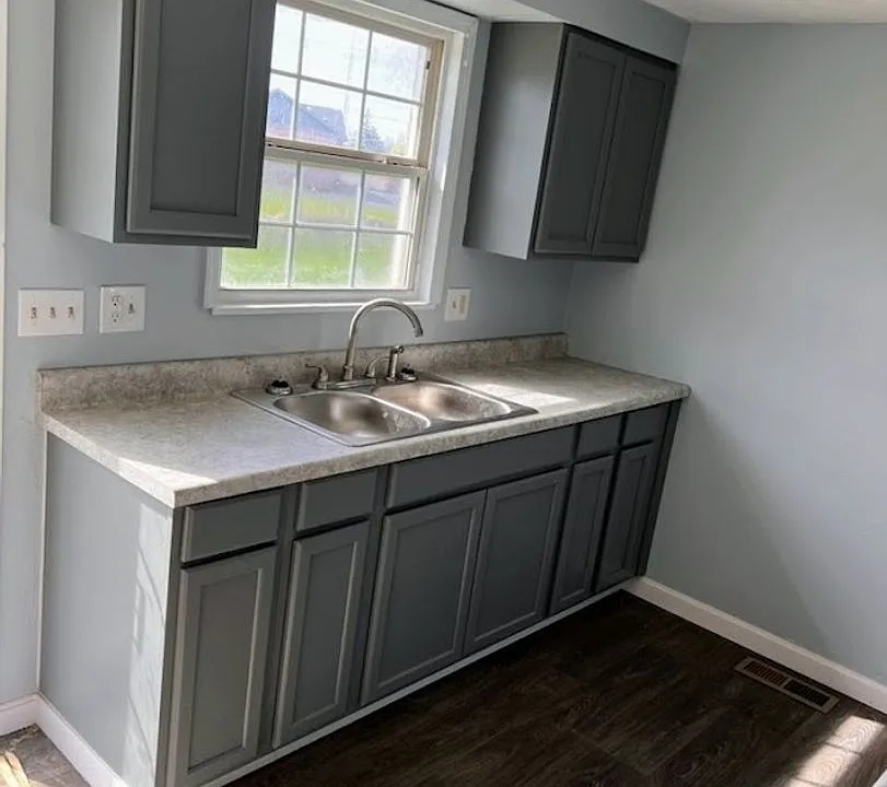100 Heritage Cir #124