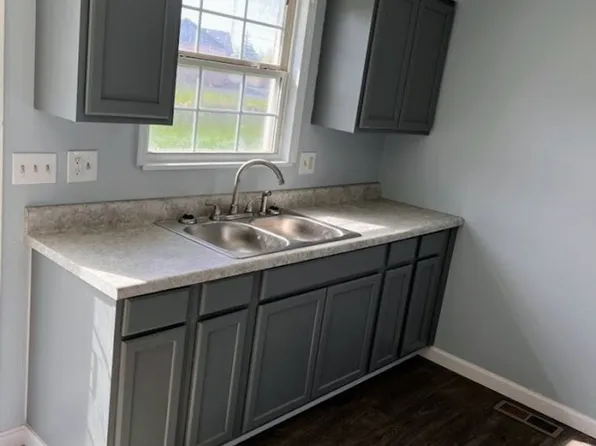 100 Heritage Cir, Bucyrus, OH