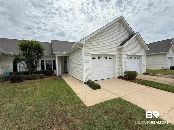 2651 S Juniper St APT 401, Foley, AL 36535