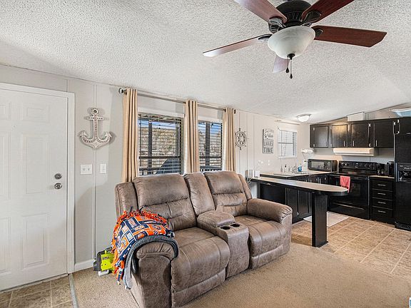 5th image of 515 Bluegill Dr