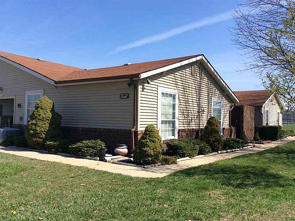 3rd image of 2018 Sweetbriar Ct