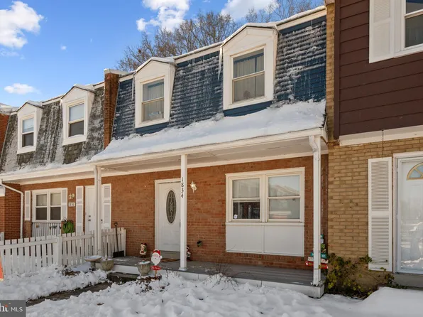 1834 Fort Pulaski Ct, Dumfries, VA 22026