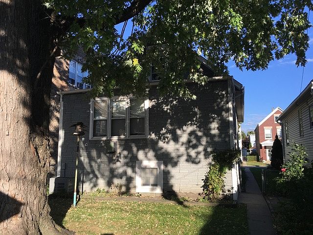 2nd image of 2104 S 57th Ct