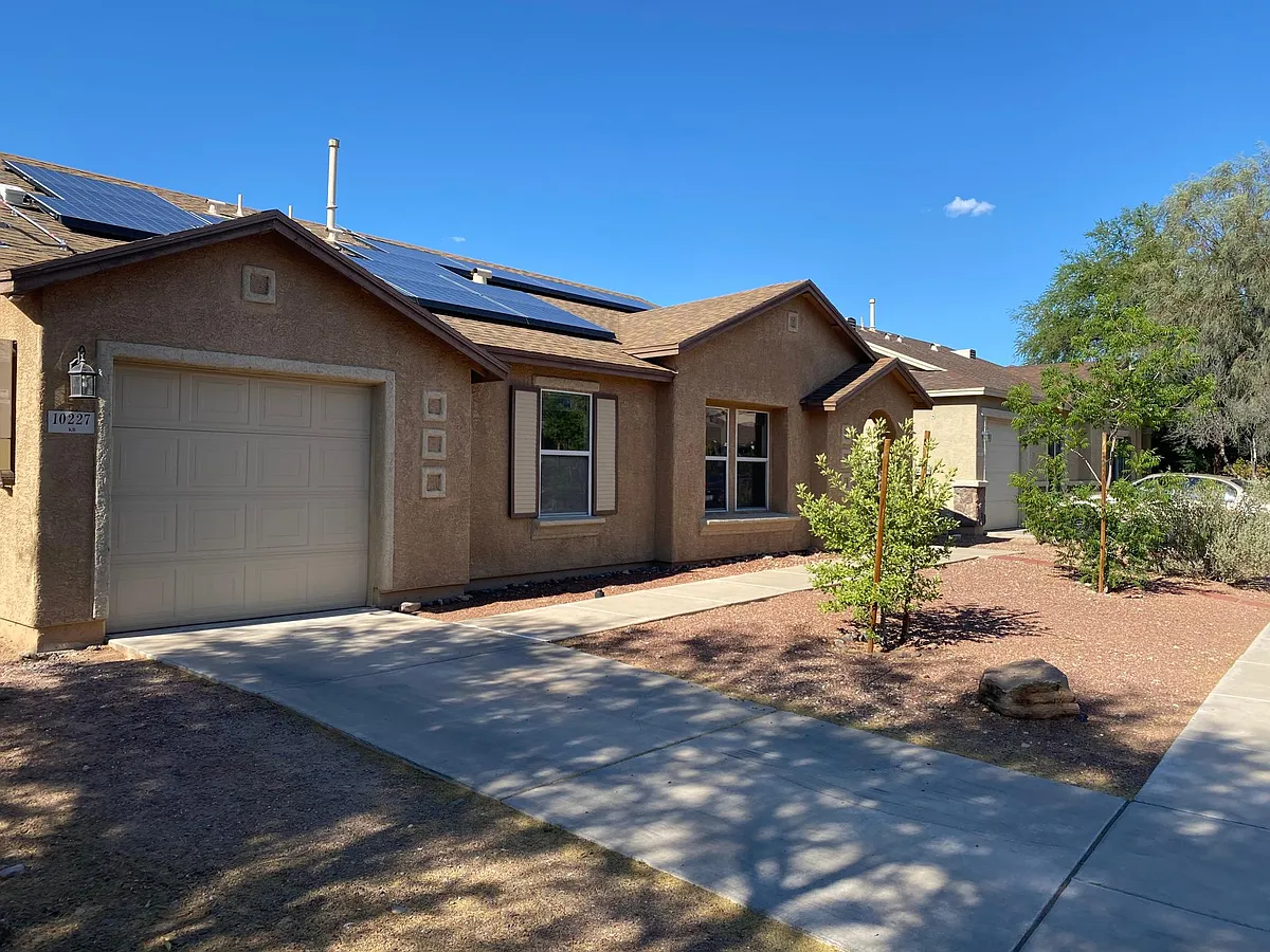 Building Photo - 10227 E Honey Mesquite Dr