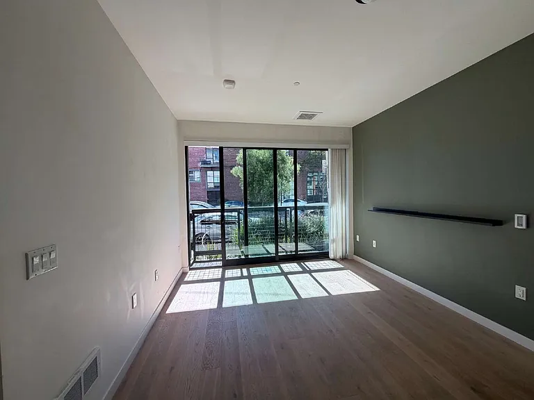 815 Tennessee St #111 — Photo 5