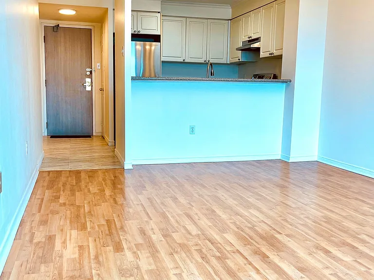 2177 Burnhamthorpe Rd W #1702 — Photo 31