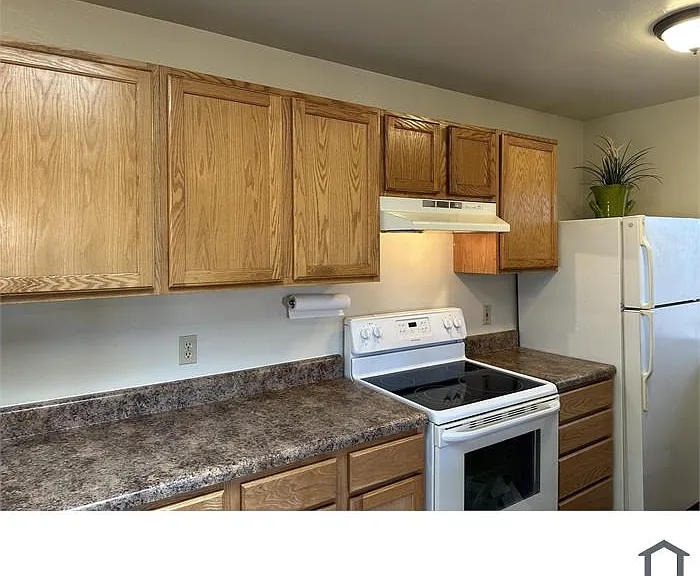1825 S Jefferson Ave — Photo 3