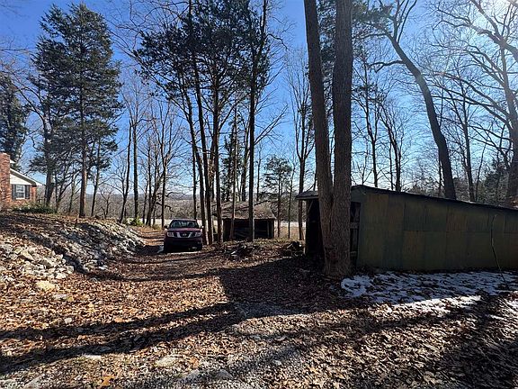 5th image of 2859 Morgantown Rd