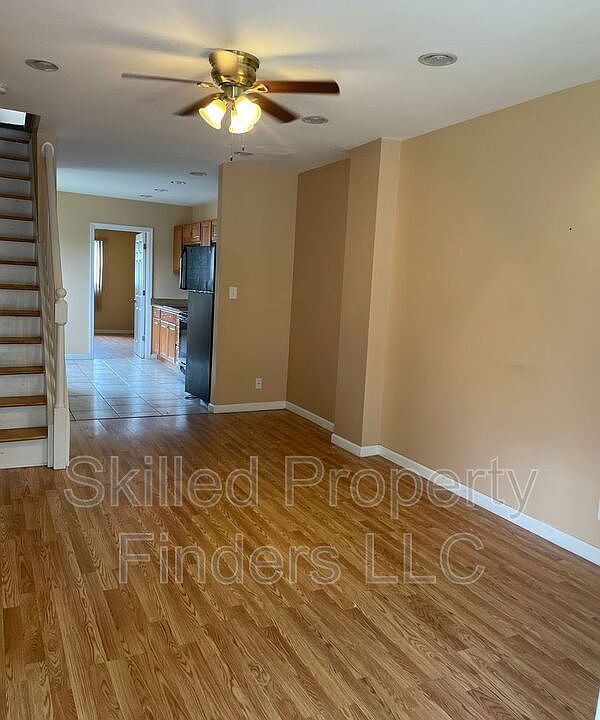 1st image of 537 Emmett St