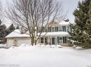 5070 Clarkston Rd, Clarkston, MI 48348