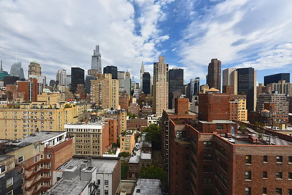 Rented by Buchbinder & Warren | media 5