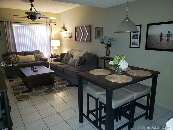 5th image of 11001 Middle Golf Ct #11001
