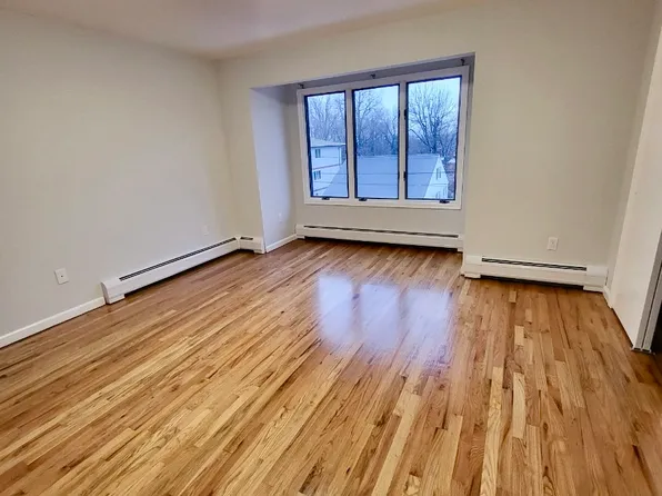 2420 Rossett Street image 8 of 14