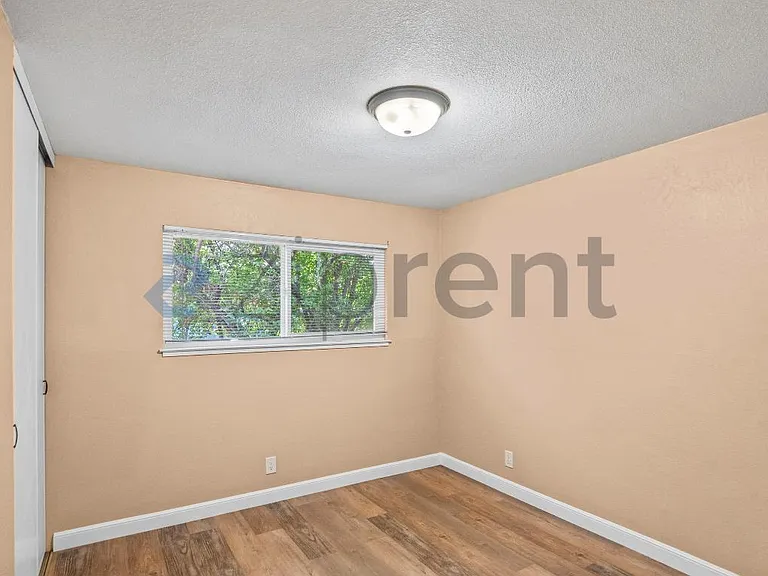 23 Cedar Way — Photo 21