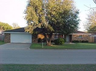 923 Tejas Dr, Burkburnett, TX 76354