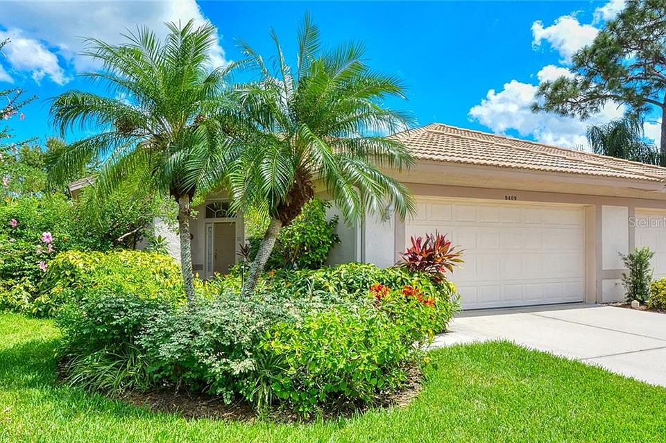 1st image of 9409 Forest Hills Cir