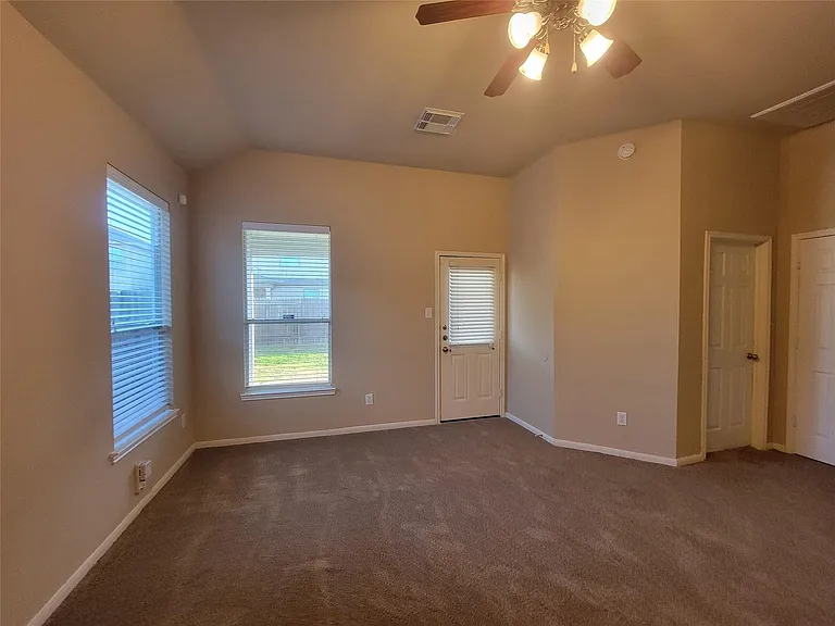 4238 Barossa Valley Ln — Photo 15
