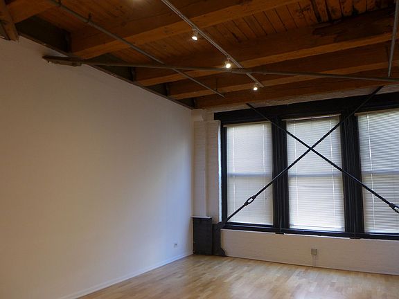 5th image of 525 S Dearborn St APT 308