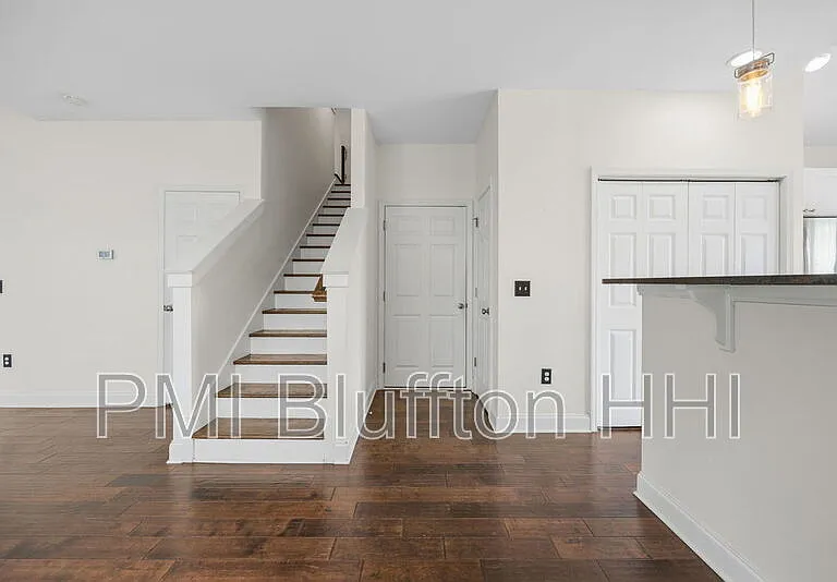 355 Dante Cir — Photo 9