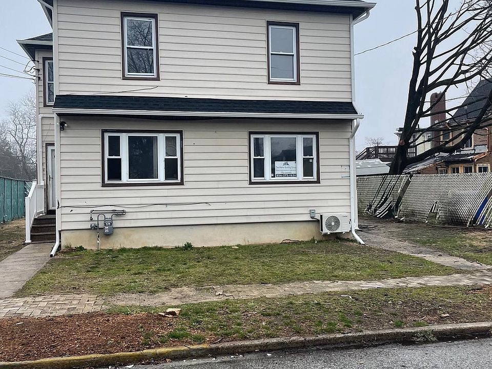 2nd image of 536 4th St #536