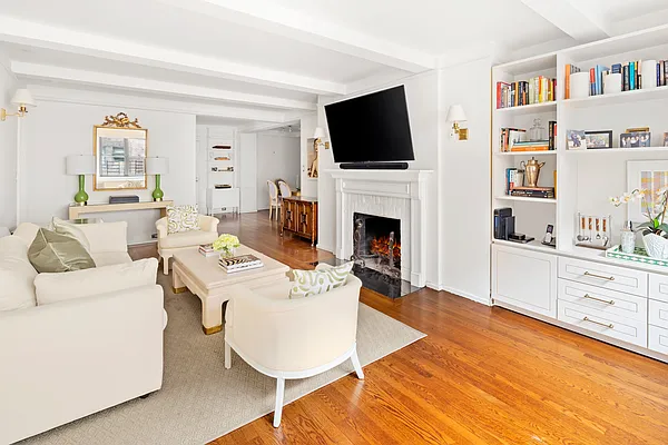 Sold by Compass | media 3