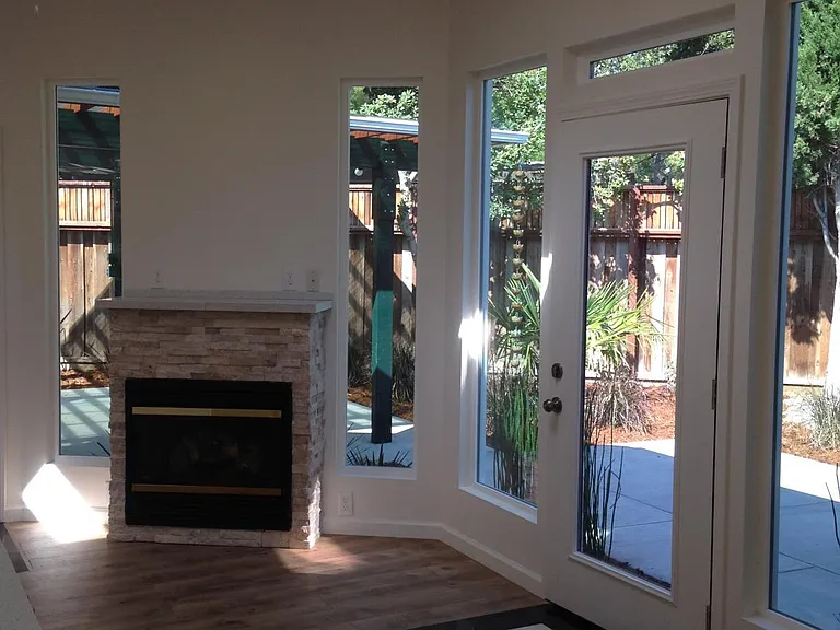 1069 Moreno Ave #A — Photo 8