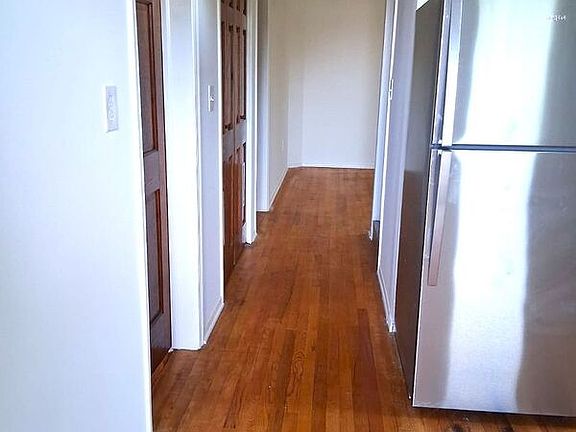 5th image of 2301 S Oakley Ave #3R