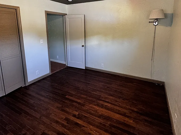 824 Schilling Way — Photo 8