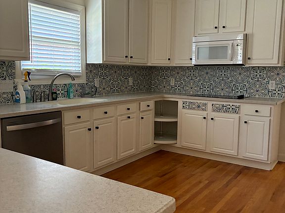 4th image of 1785 Glenhurst Dr