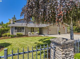 4009 SE View Acres Rd, Milwaukie, OR 97267