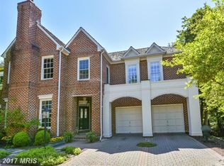 9112 Town Gate Ln, Bethesda, MD 20817
