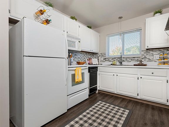 2nd image of 1715 Gardenia Ave APT 314