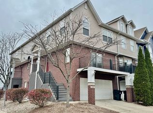 1502 Autumn Oak St, Greenwood, IN 46143